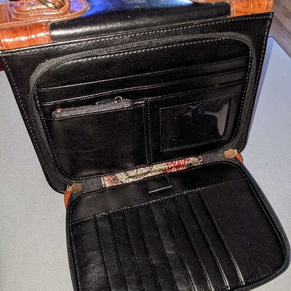 BellaRose Brown and Black purse - Picture 4 of 6